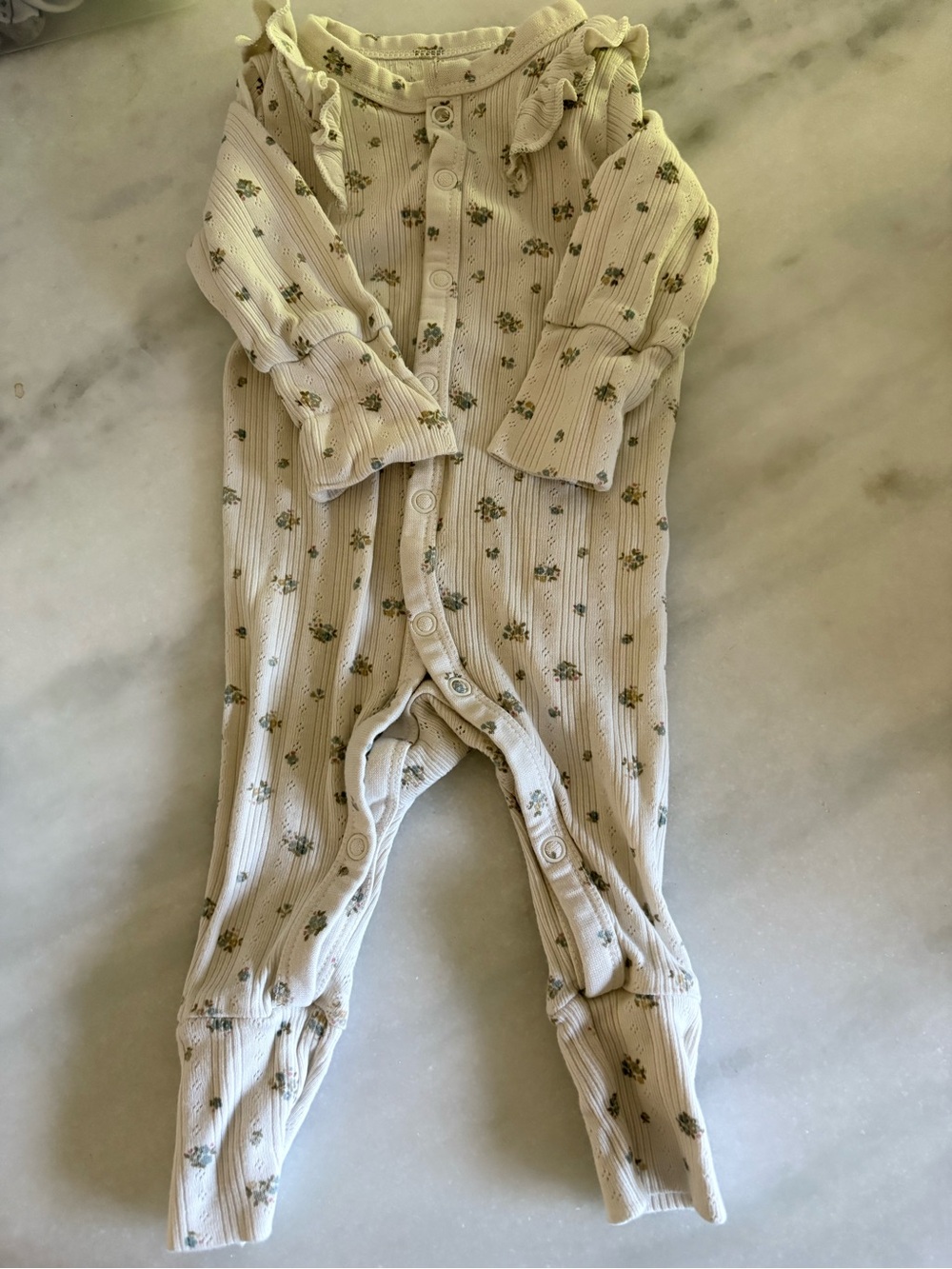 H&M Baby Girl Bundle (newborn and 0-3 month Sizes) - Picture 9 of 11